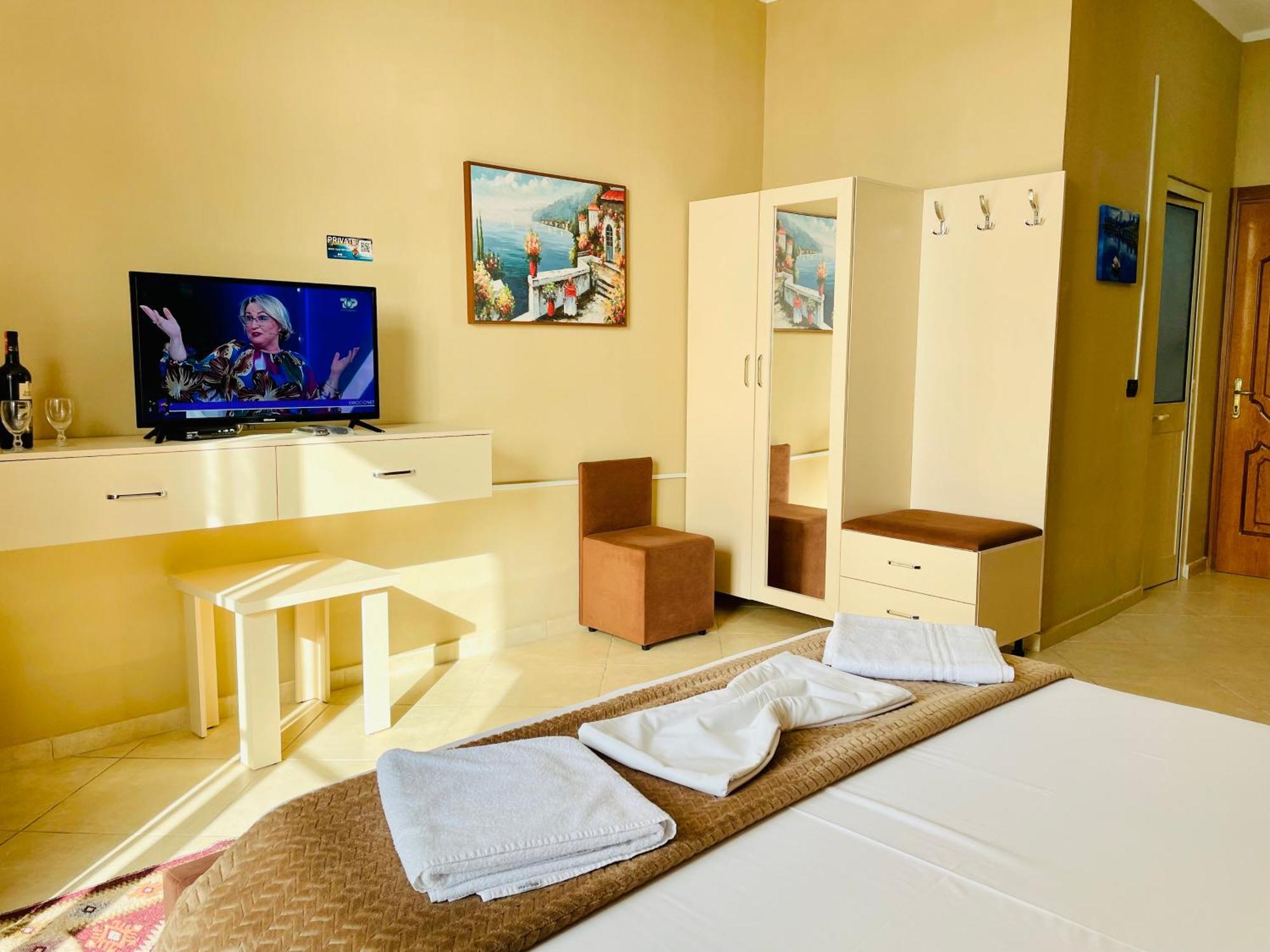 Vlorë Vila3 Hotel חדר תמונה